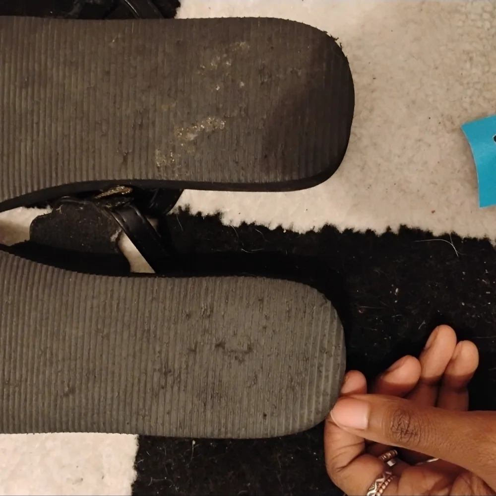 East Loop Sandals - Picture 5 of 6